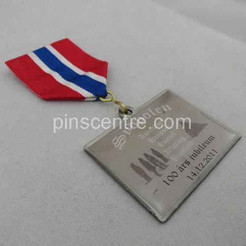 custom medal awards
